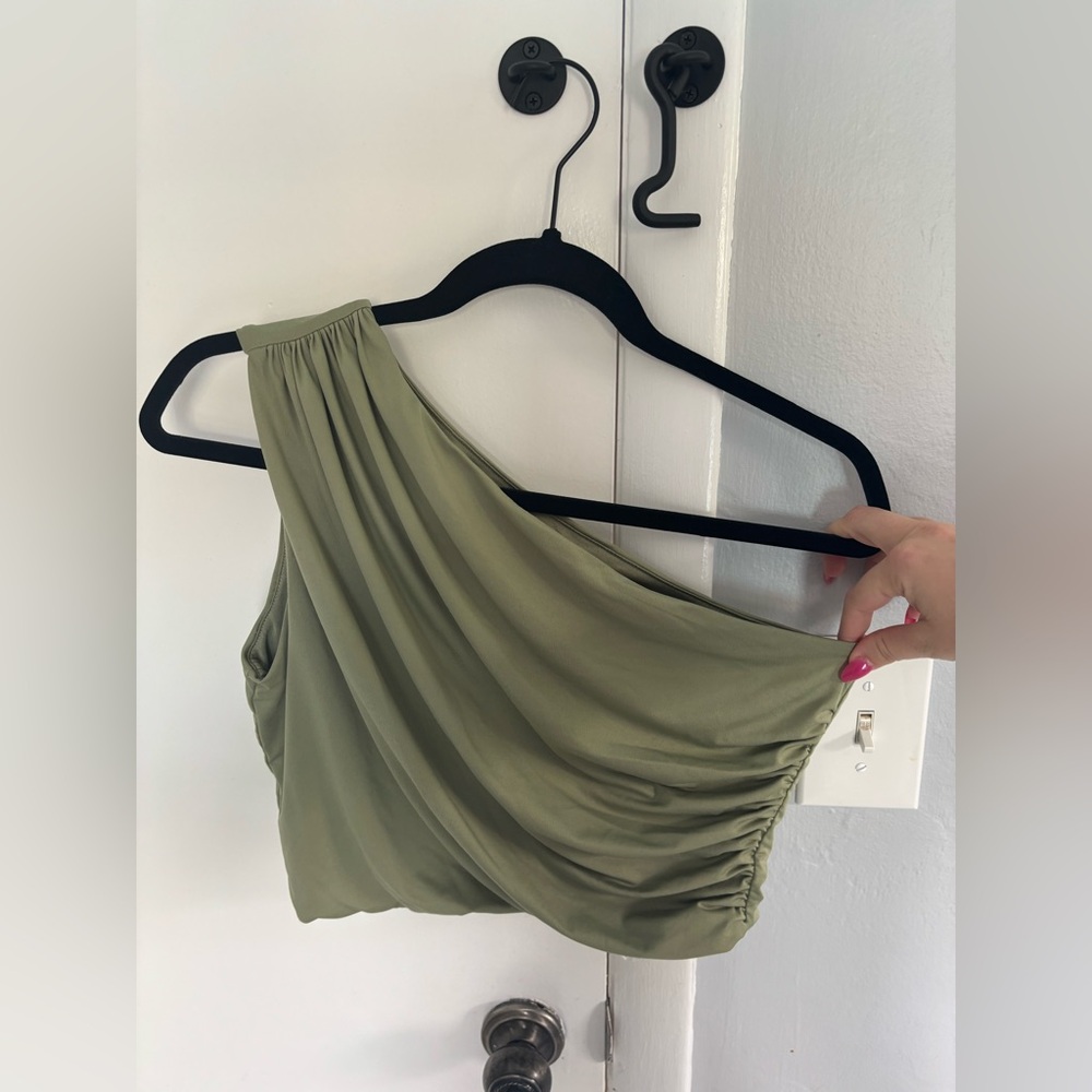 asymmetrical top with lining
